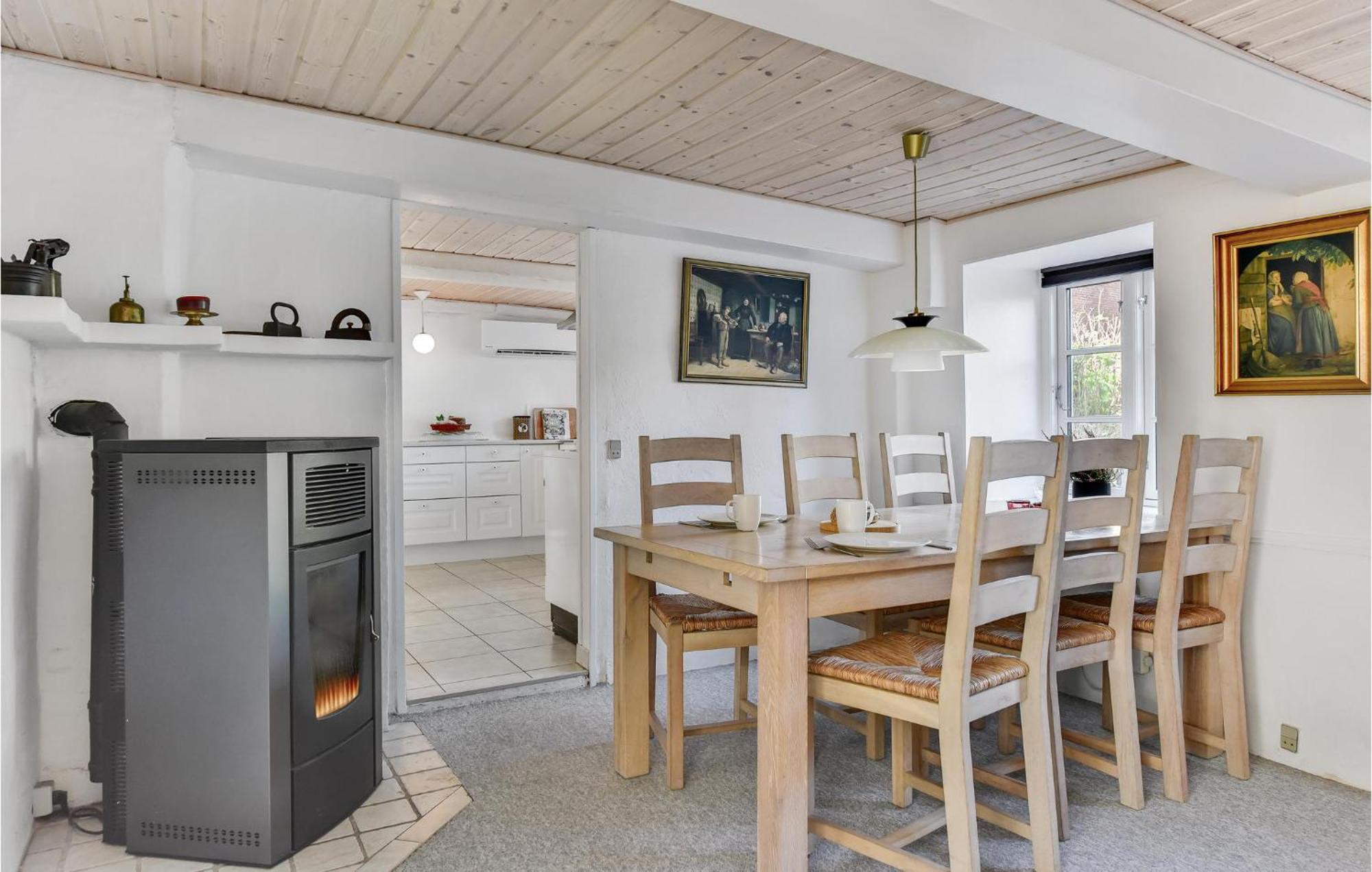Cozy Home In Hojer With Wifi Bagian luar foto